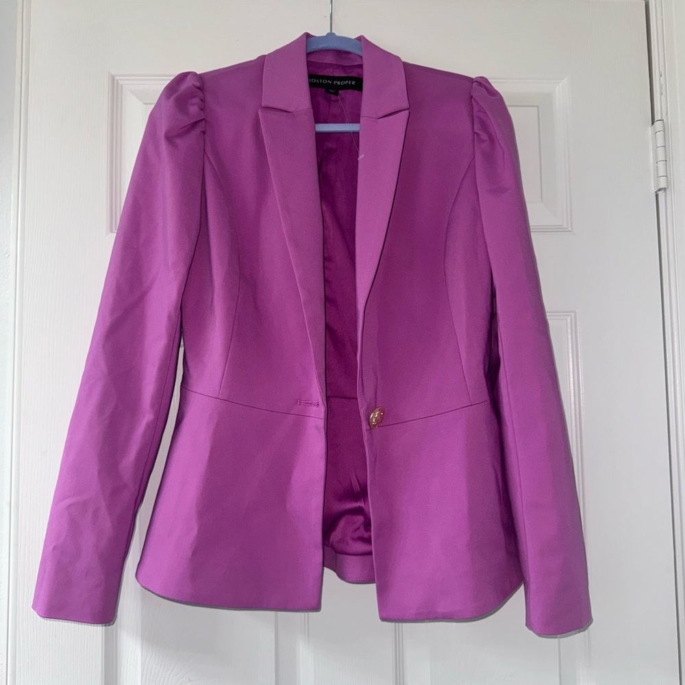 NWT Boston Proper Fuchsia Blazer with Gold Button! - Picture 3 of 5